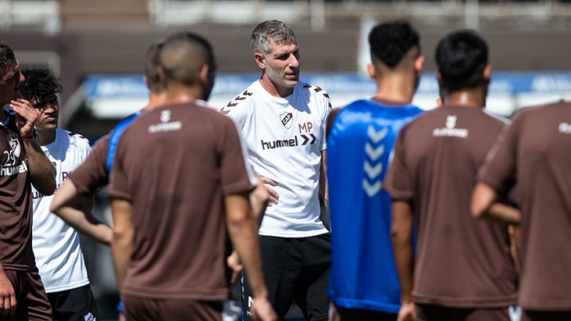 "Quiero un equipo que incomode al rival", dijo Palermo sobre Platense